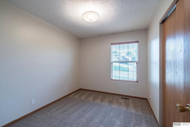 6607 N 79th Street, Omaha, NE 68122
