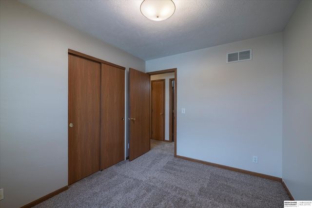6607 N 79th Street, Omaha, NE 68122