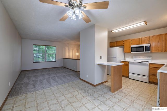 6607 N 79th Street, Omaha, NE 68122