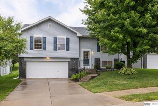 6607 N 79th Street, Omaha, NE 68122