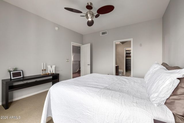 525 W LAKESIDE Drive W 125, Tempe, AZ 85281