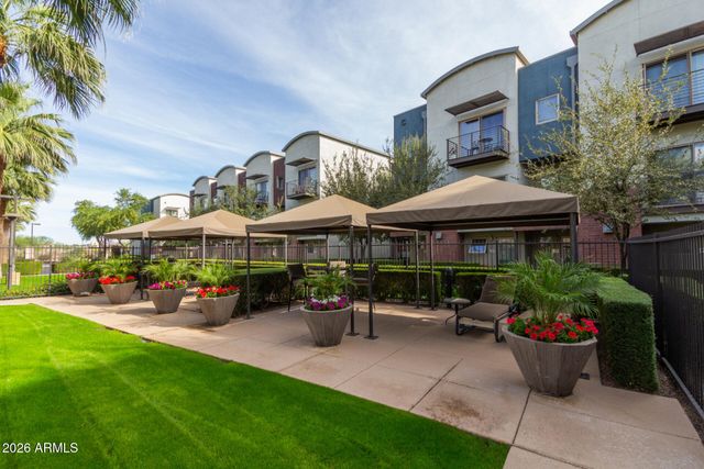 525 W LAKESIDE Drive W 125, Tempe, AZ 85281