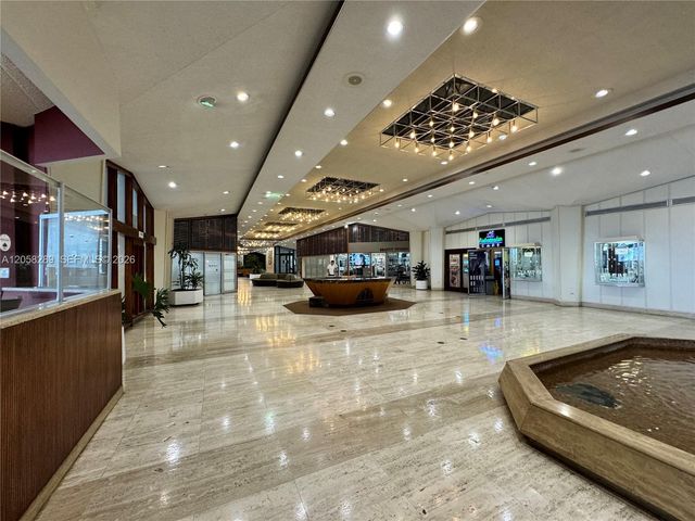 801 Brickell Bay Drive 465, Miami, FL 33131