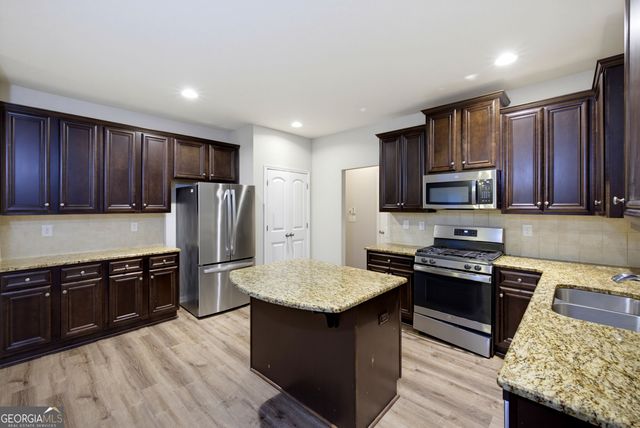 5010 Tower View Trail, Snellville, GA 30039