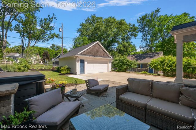 622 Fairbrook Street, Northville, MI 48167