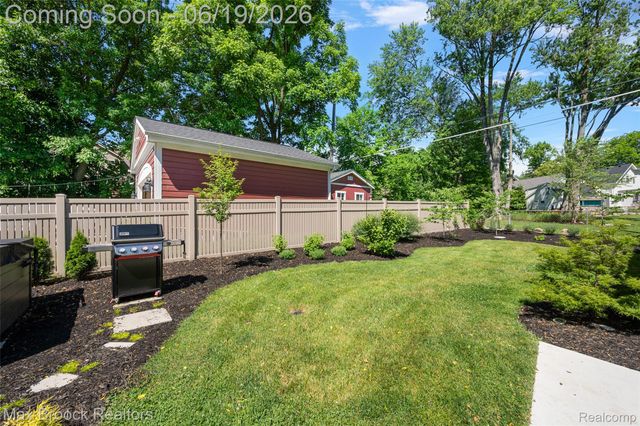 622 Fairbrook Street, Northville, MI 48167
