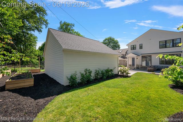 622 Fairbrook Street, Northville, MI 48167