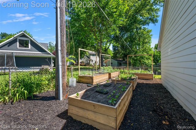 622 Fairbrook Street, Northville, MI 48167