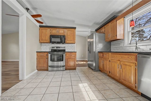 380 Sturbridge Drive, Medina, OH 44256