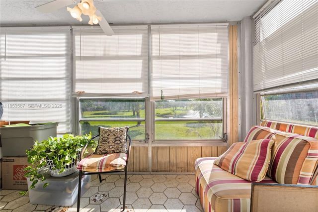 9461 Sunrise Lakes Boulevard 207, Sunrise, FL 33322
