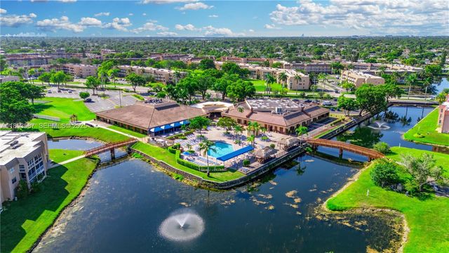 9461 Sunrise Lakes Boulevard 207, Sunrise, FL 33322