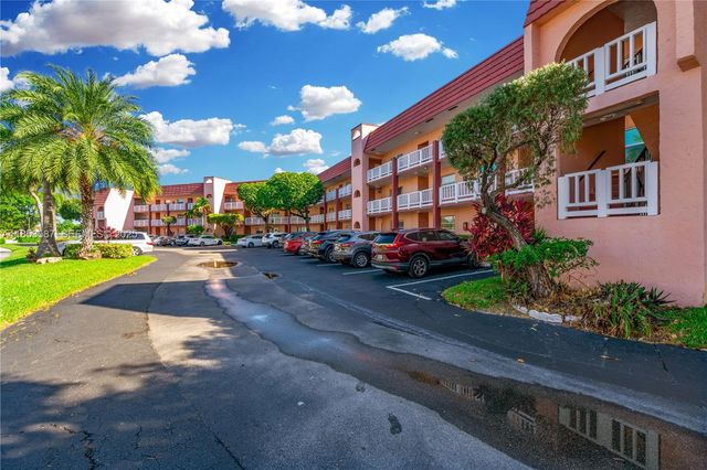9461 Sunrise Lakes Boulevard 207, Sunrise, FL 33322
