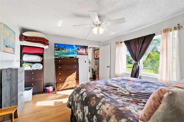 9461 Sunrise Lakes Boulevard 207, Sunrise, FL 33322