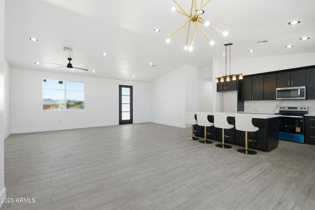 1339 S 369th Lane, Tonopah, AZ 85354