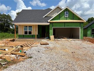 2124 Porter Street, Pea Ridge, AR 72751