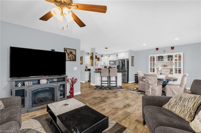 1112 Heathwood Drive, Randleman, NC 27317