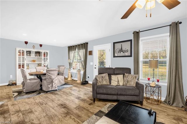 1112 Heathwood Drive, Randleman, NC 27317