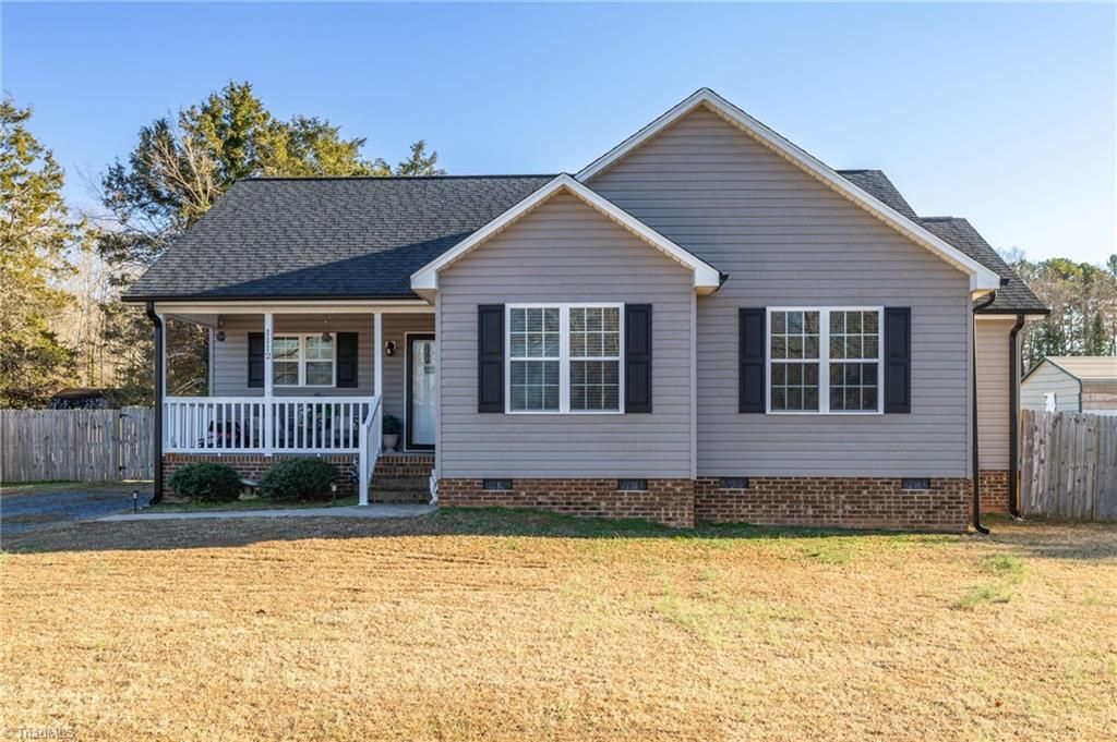 1112 Heathwood Drive, Randleman, NC 27317
