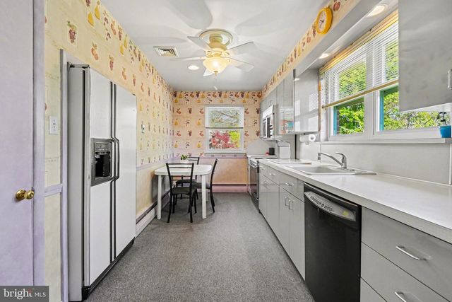 3870 DAWN MAR ST, Harrisburg, PA 17111