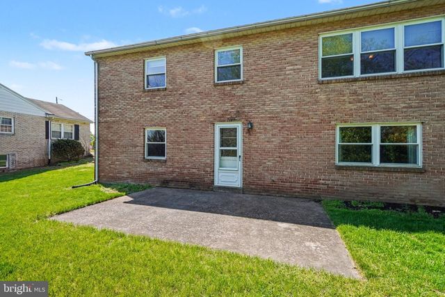 3870 DAWN MAR ST, Harrisburg, PA 17111