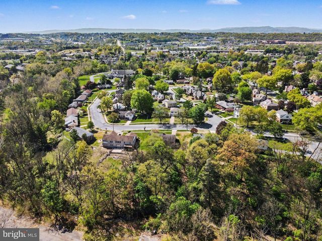 3870 DAWN MAR ST, Harrisburg, PA 17111