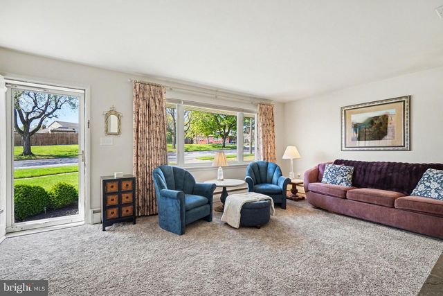 3870 DAWN MAR ST, Harrisburg, PA 17111