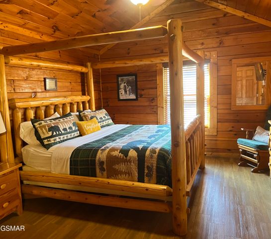 1653 Little Cabin Loop, Sevierville, TN 37862