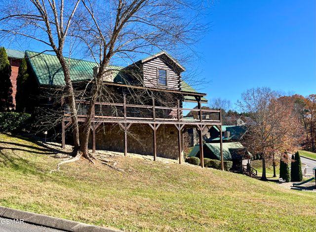 1653 Little Cabin Loop, Sevierville, TN 37862