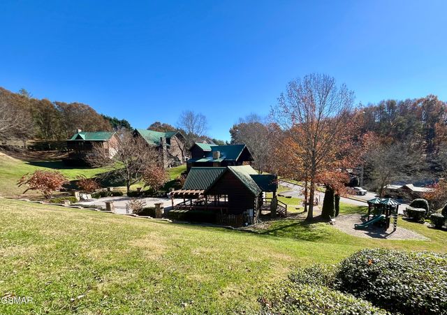 1653 Little Cabin Loop, Sevierville, TN 37862
