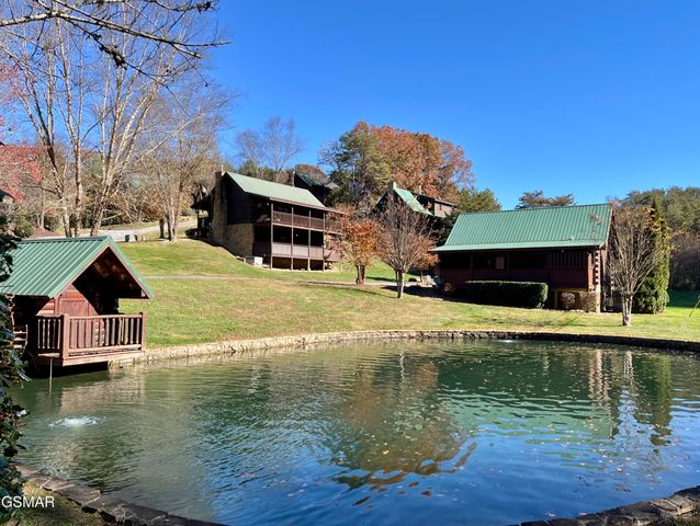 1653 Little Cabin Loop, Sevierville, TN 37862