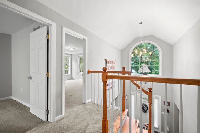 25 Melba Drive, Hudson, NH 03051