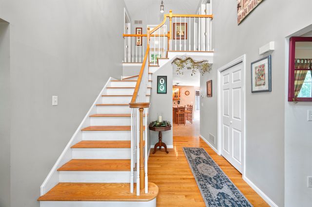 25 Melba Drive, Hudson, NH 03051