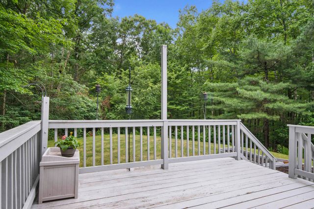 25 Melba Drive, Hudson, NH 03051