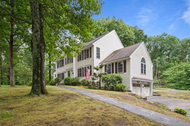 25 Melba Drive, Hudson, NH 03051