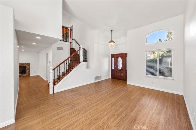 371 N Brook Glen, Orange, CA 92869
