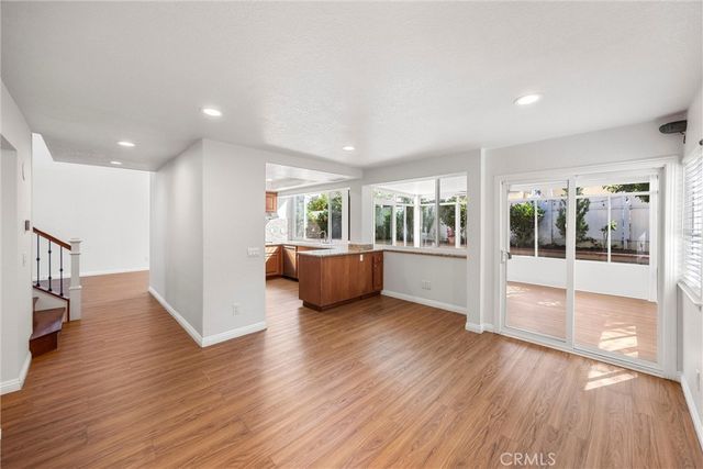 371 N Brook Glen, Orange, CA 92869