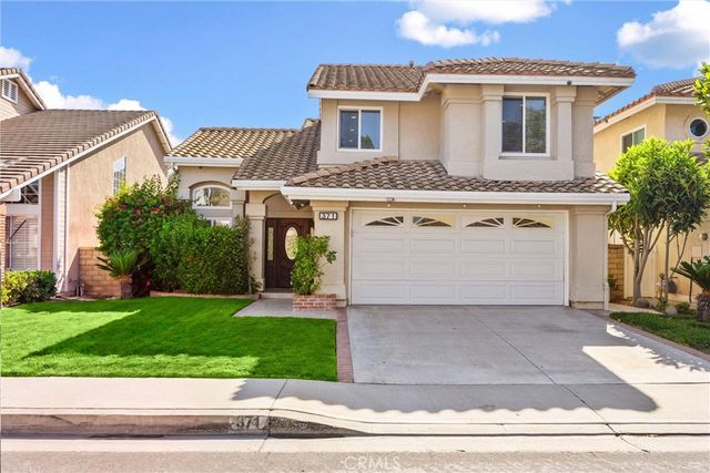 371 N Brook Glen, Orange, CA 92869