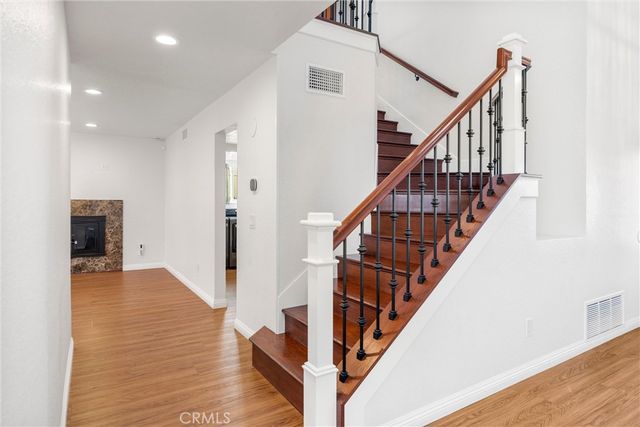 371 N Brook Glen, Orange, CA 92869