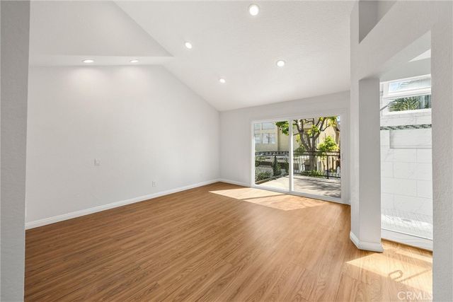 371 N Brook Glen, Orange, CA 92869