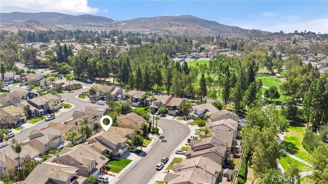371 N Brook Glen, Orange, CA 92869
