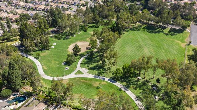 371 N Brook Glen, Orange, CA 92869