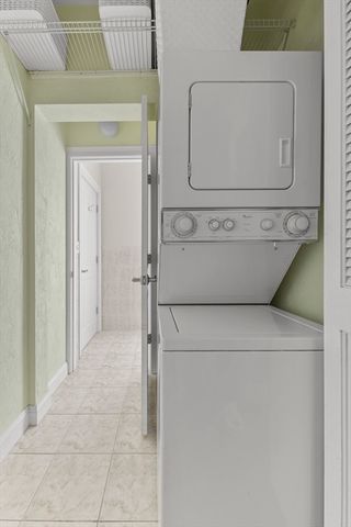 168 Humphrey PH, Swampscott, MA 01907