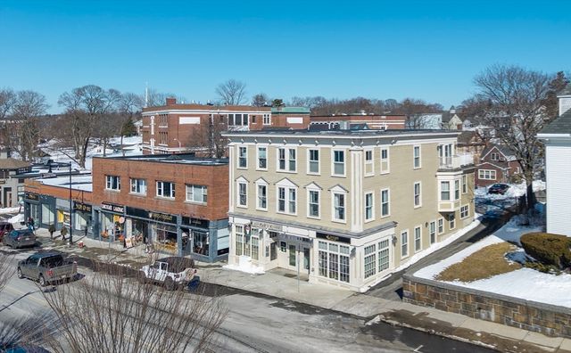 168 Humphrey PH, Swampscott, MA 01907