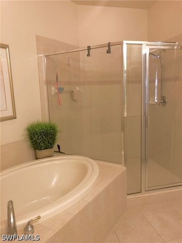 14100 Cambridge DR 203, Fort Myers, FL 33912