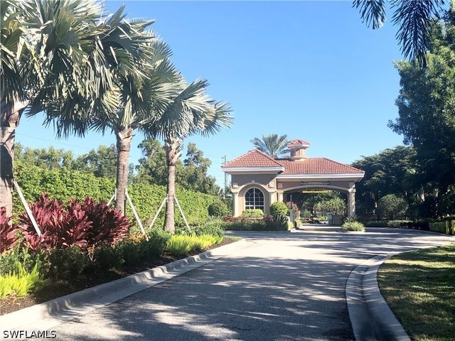 14100 Cambridge DR 203, Fort Myers, FL 33912