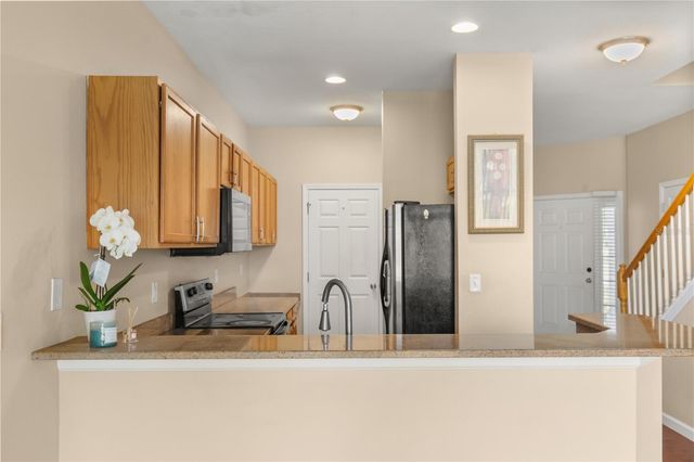 10306 STONE MOSS AVENUE, Tampa, FL 33647