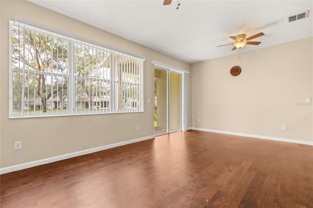 10306 STONE MOSS AVENUE, Tampa, FL 33647