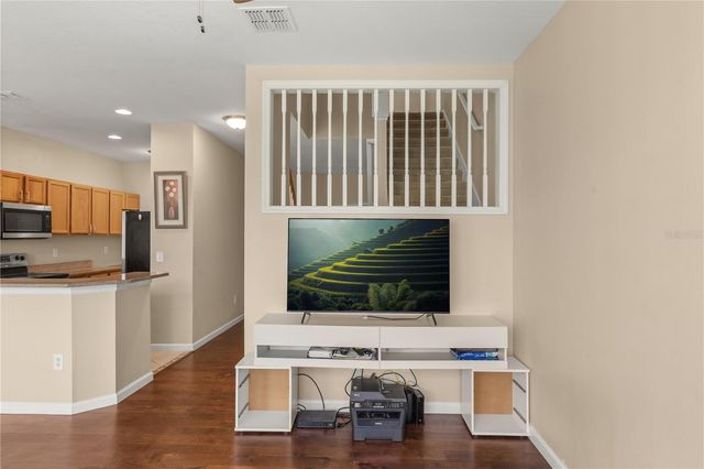 10306 STONE MOSS AVENUE, Tampa, FL 33647