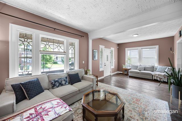 1321 Davis Avenue, Grand Rapids, MI 49504