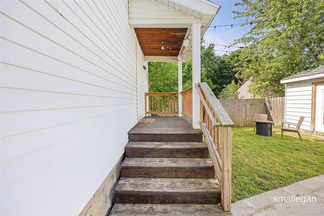 1321 Davis Avenue, Grand Rapids, MI 49504
